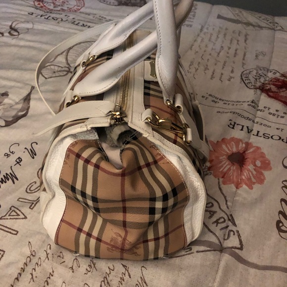Burberry Bag - Picture 4 of 5